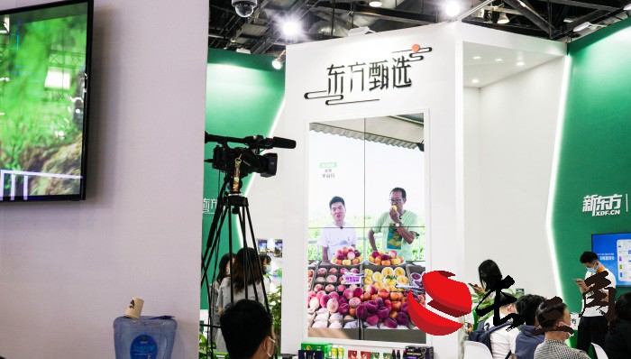 媒体管家: “嚎叫式”直播遭吐槽,没了董宇辉的东方甄选变味了