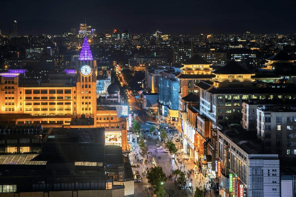 营销花样翻新 沪市消费公司演绎双节“行情”