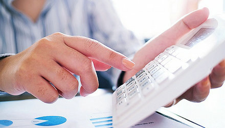 财政部:1—11月全国一般公共预算收入199010亿元,同比下降0.6%(图1) 财政部:1—11月全国一般公共预算收入199010亿元,同比下降0.6%(图1)