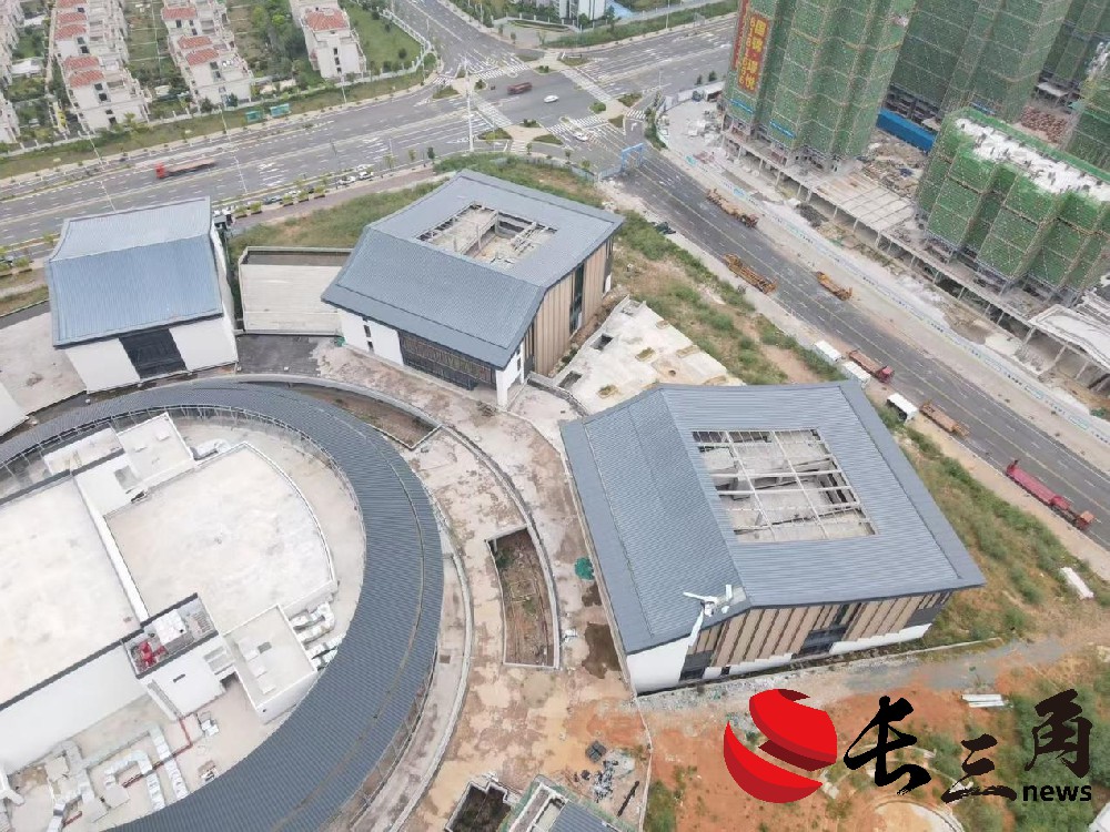 已耗资6亿元 赣南最大在建文体民生项目停工十个月(图1) 已耗资6亿元 赣南最大在建文体民生项目停工十个月(图1)