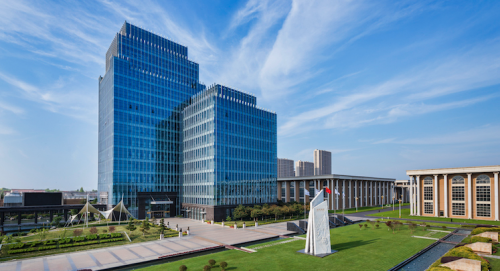 中药材赋能乡村振兴,扬子江药业集团荣获2023人民企业社会责任大奖(图1) 中药材赋能乡村振兴,扬子江药业集团荣获2023人民企业社会责任大奖(图1)