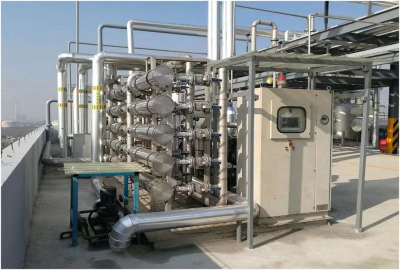 用“膜”法守护蓝天，他们捧起这张证书(图1)