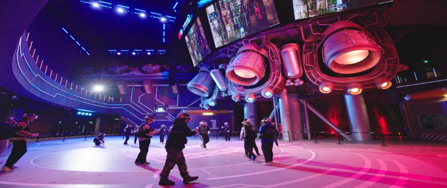 媒体管家： “数字样板工程”实践案例：高通携手各方打造首个5G-A多并发大空间XR竞技游戏业务试点(图2)