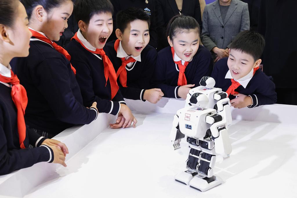 媒体管家： 百项创新成果亮相科技创新巾帼行动主题展(图4)