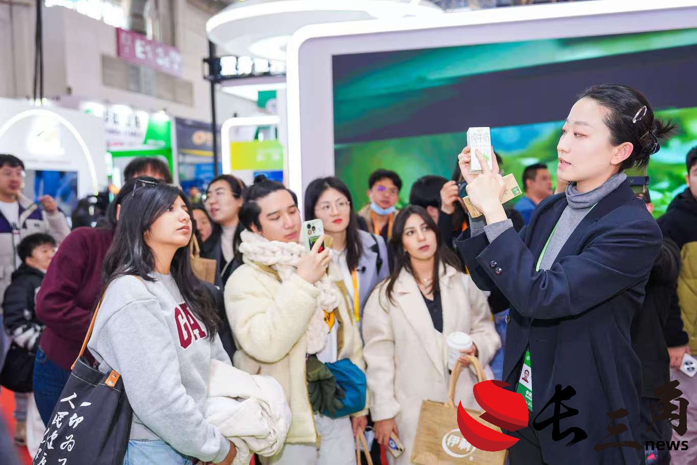 媒体管家： 聚焦链博会：伊利首发供应链可持续发展报告广受好评(图6)