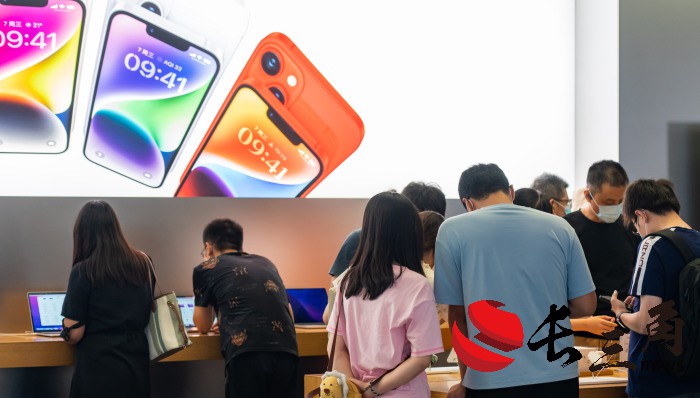 媒体管家： 苹果市值一夜大涨1.5万亿元，反超英伟达重夺全球第二(图1)